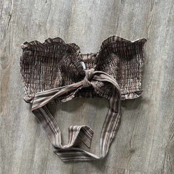 Le Lis Linen Blend Striped Crop Top - Picture 1 of 5